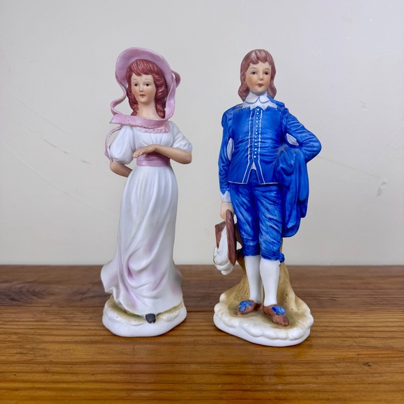 Vintage Bisque Porcelain Figurines | Colonial Couple | Hand-Painted - Picture 10 of 15